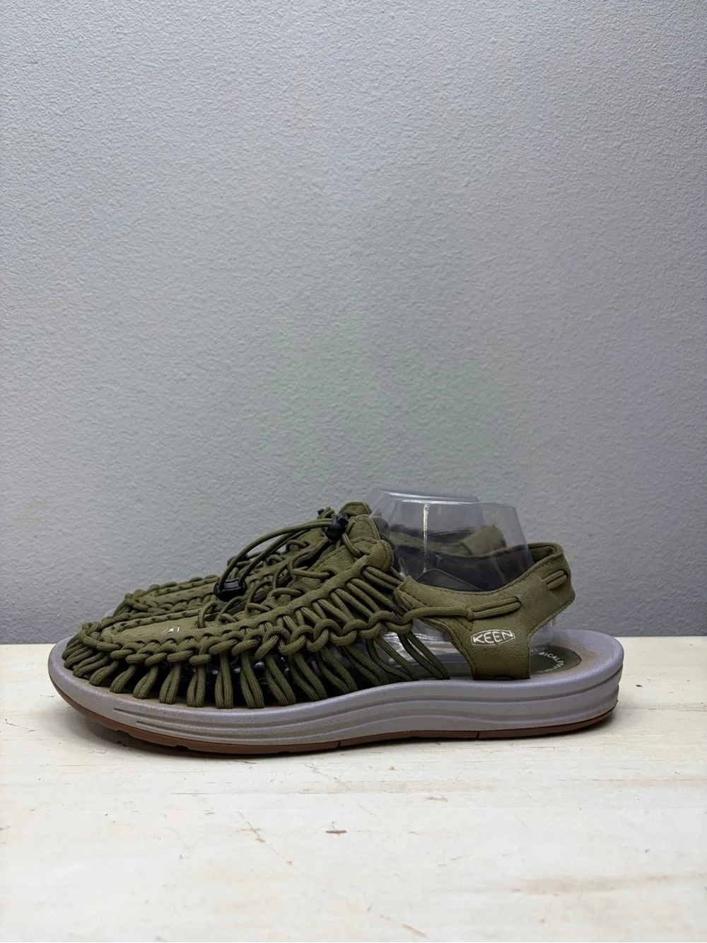 Keen Olive Uneek Sandals Size 10.5
